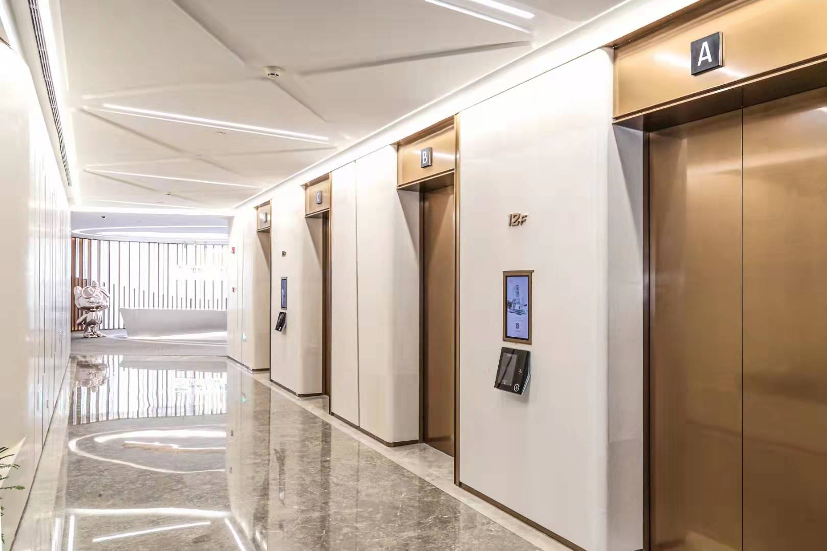旭辉企业大厦电梯厅